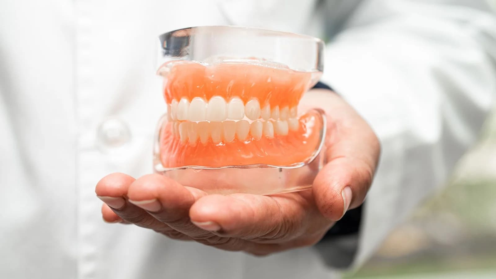 Complete and Partial Denture Services in Oshawa - Groot Dental